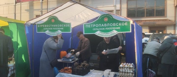 Новошешминцы  на ярмарке в Казани