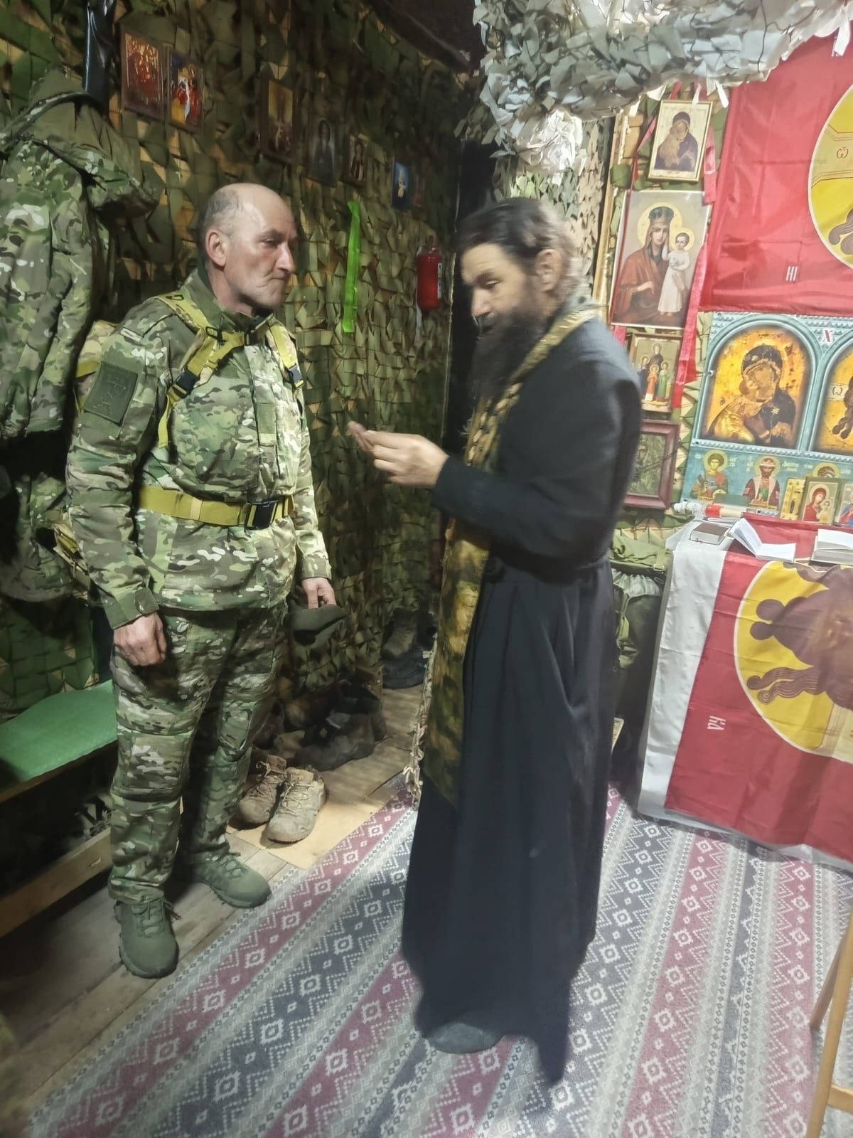 «С молитвой и словом поддержки: священники на передовой»