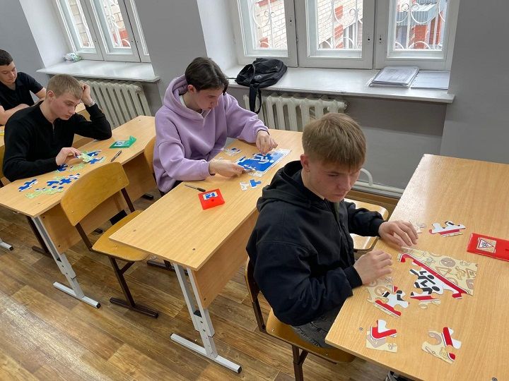 Автомногоборье: конкурс в знании ПДД прошел среди школьников Новошешминска