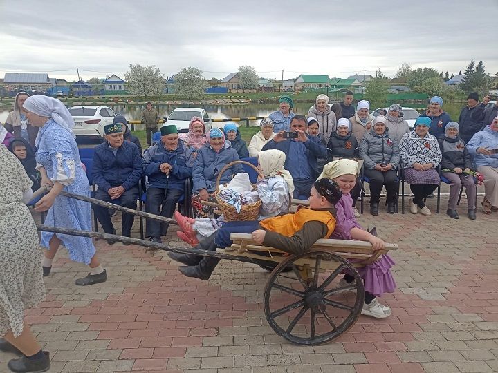 В селе Акбуре торжественно отметили юбилей Победы