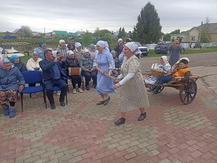В селе Акбуре торжественно отметили юбилей Победы