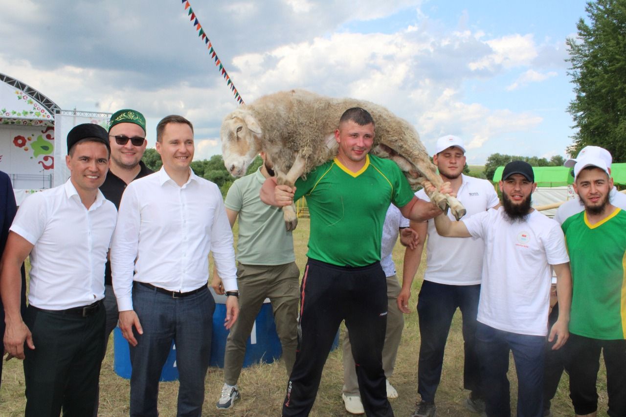 8 июня в Новошешминске прошел Сабантуй (фоторепортаж)