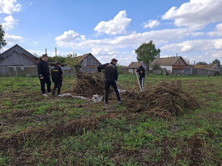 Волонтёры отряда «Альтаир» оказали помощь семье участника СВО