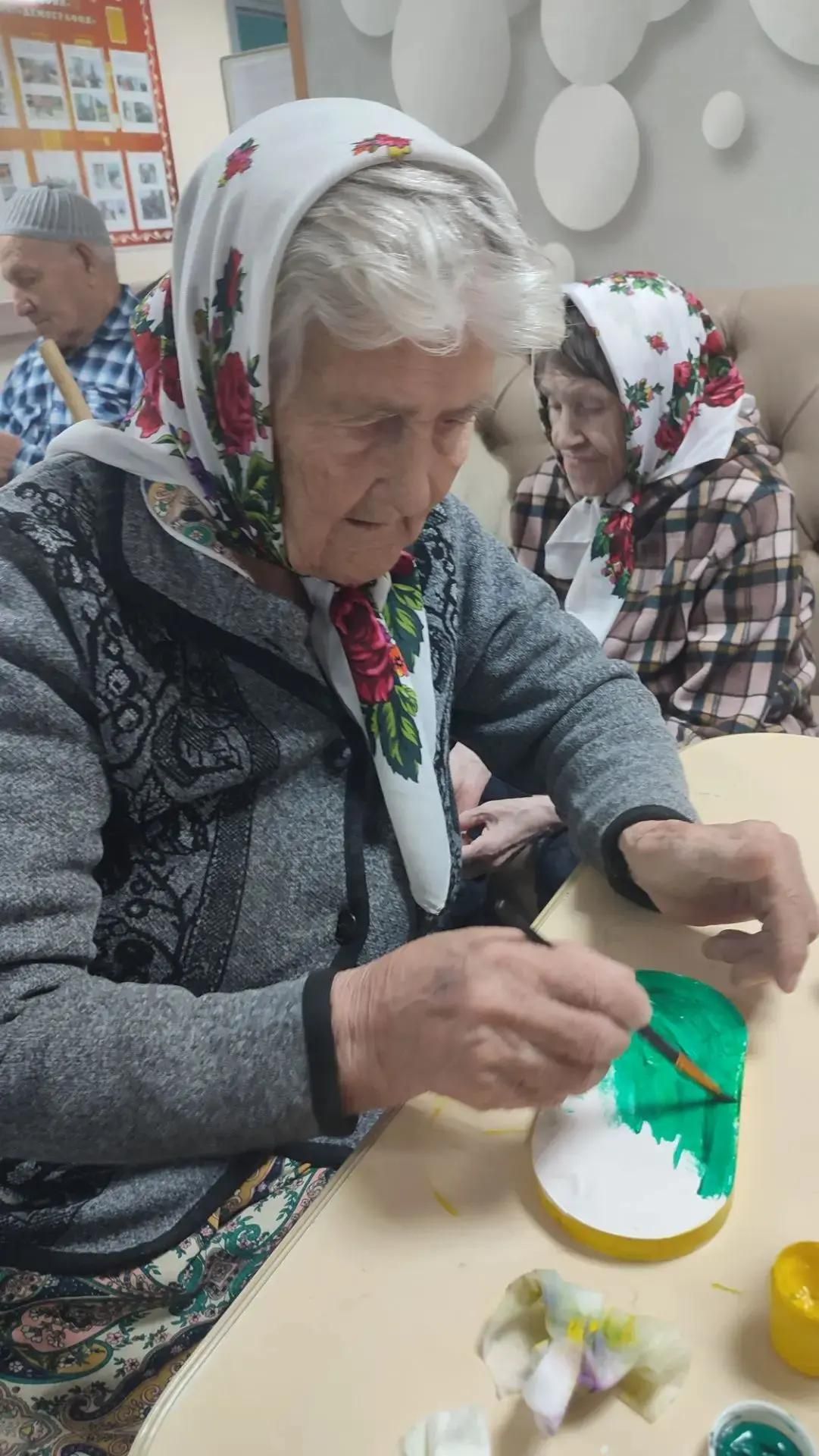 Тёплый вечер у друзей: творчество и прогулки в День бабушек и дедушек