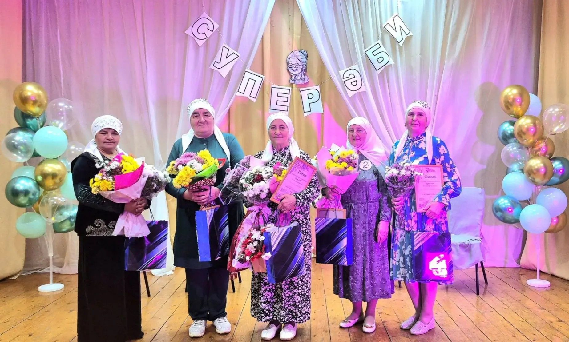 Бүген Чаллы Башы авылында Өлкәннәр көненә багышланган «Супер әби» бәйгесе узды