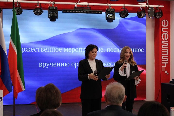 Крепка Россия своими сынами