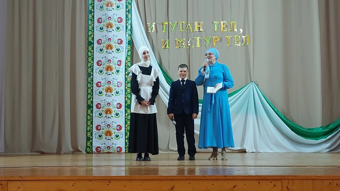 Зирекледә - Шигырь бәйрәме