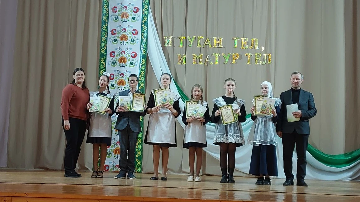 Зирекледә - Шигырь бәйрәме