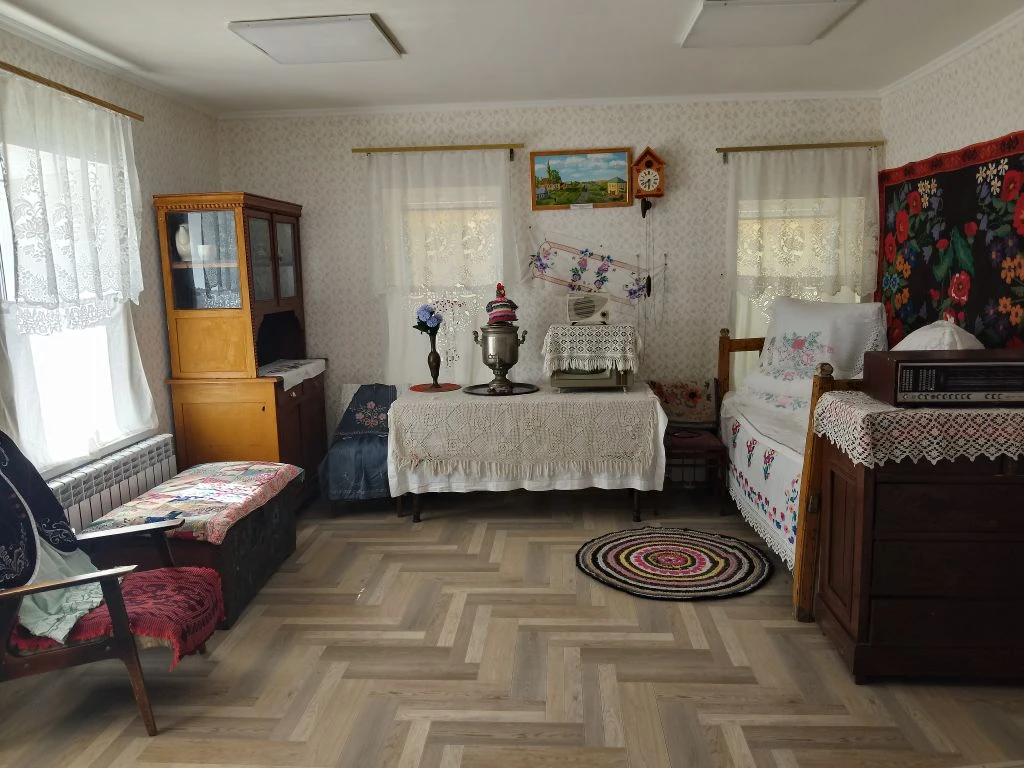 Бүген Музейлар көнендә Шахмай авылы Мирхәйдәр Фәйзи музее 300 кешелек  делегацияне кабул итте