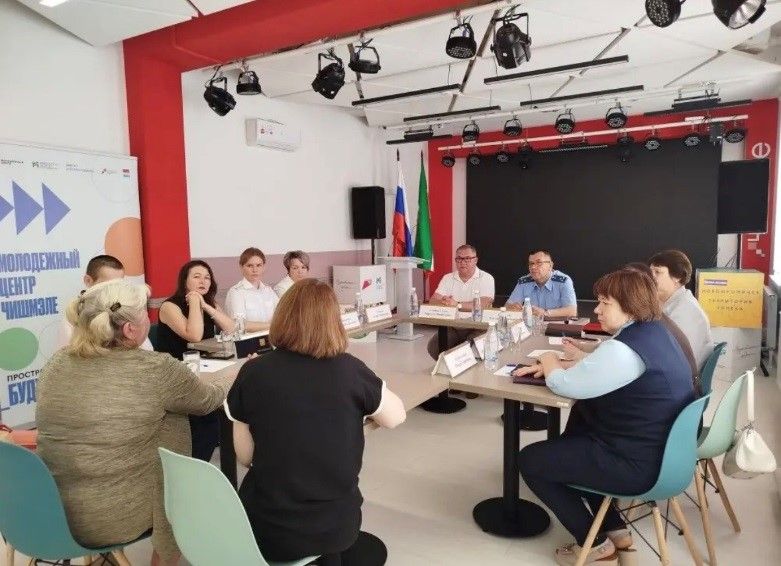 Прокурор Новошешминского района принял участие в приеме граждан в селе Новошешминск