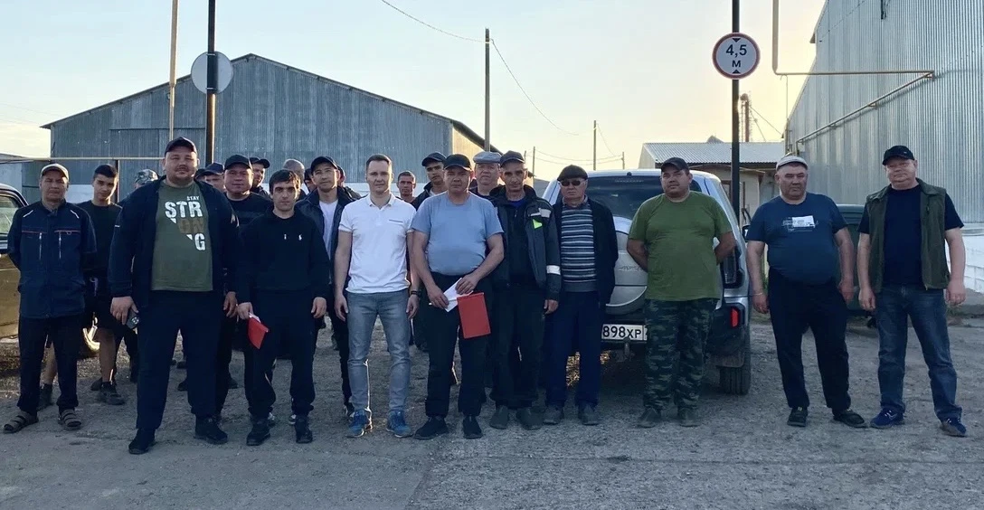 Чәчү алдынгыларына премияләр тапшырылды