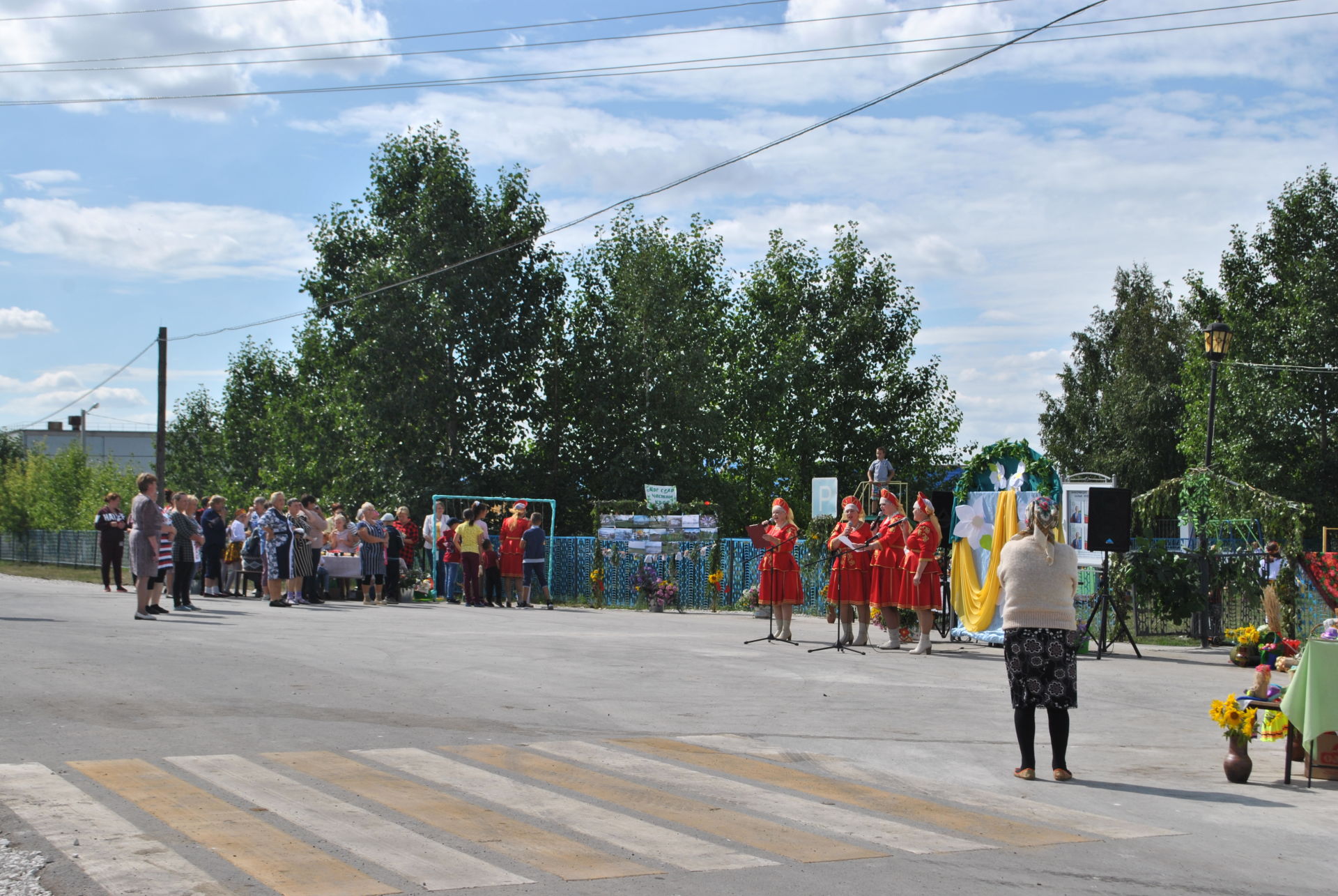 Праздник «День улицы» отметили жители Слободы Архангельской Новошешминского района