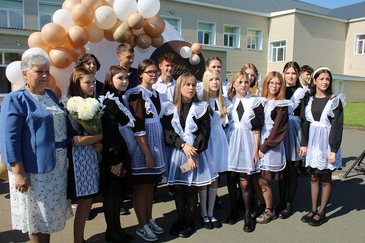«Первое сентября – 2026» в Новошешминской гимназии (фоторепортаж)
