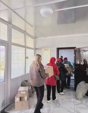 Краснооктябрьские волонтёры собрали посылки для земляков