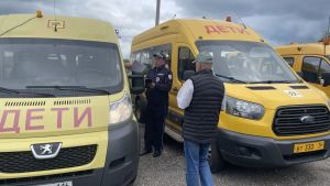 Сотрудники Госавтоинспекции проверили школьные автобусы в Новошешминском районе