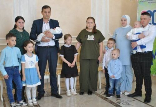 В Татарстане хотят ввести День многодетной семьи