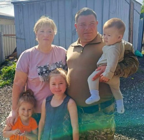 Ждут папу с Победой