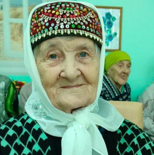 Хезмәт кенәгәсендә — бары тик бер язма