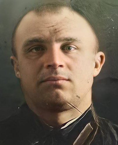 Үз гомере бәрабәренә танк шартлата