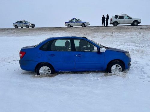 Не справилась с управлением и автомобиль в кювете