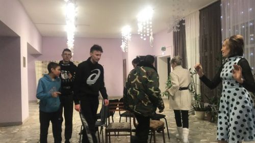 В Зиреклинском сельском клубе организовали дискотеку 80-ых
