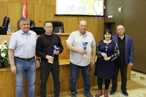 Терлекчелек алдынгыларына кубоклар тапшырылды