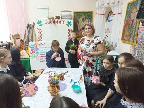 Пасха бәйрәменә бүләкләрне ничек бизәгәннәр