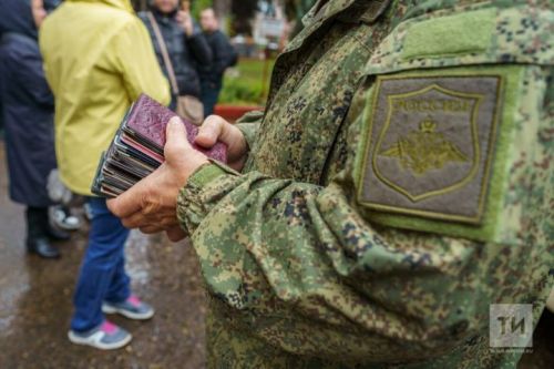 Татарстанцы могут подать заявления на военную службу по контракту посредством Госуслуг