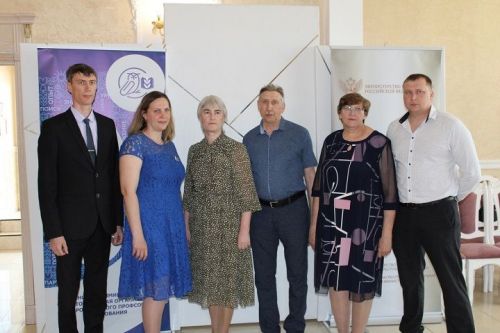Чествовали учительские династии Новошешминского района (фоторепортаж)