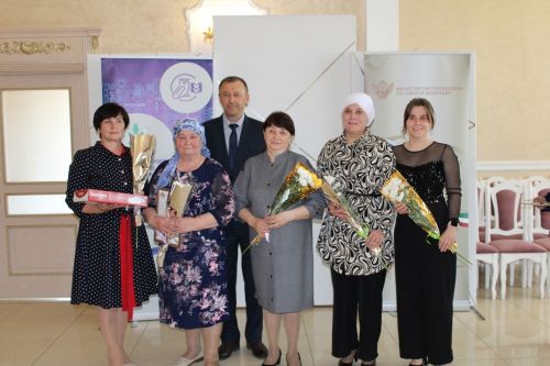 Чествовали учительские династии Новошешминского района (фоторепортаж)