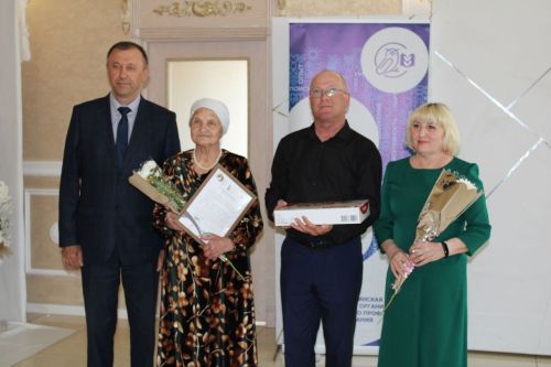 Чествовали учительские династии Новошешминского района (фоторепортаж)