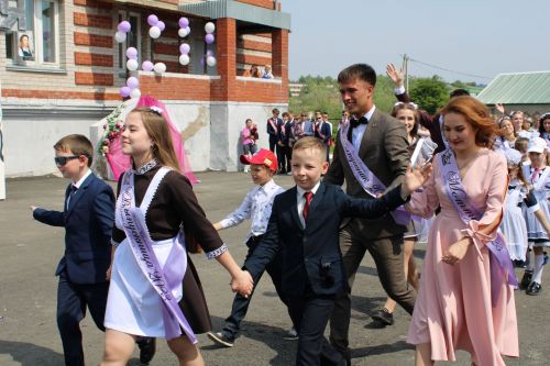 Последний звонок, он волнительный самый (фоторепортаж)