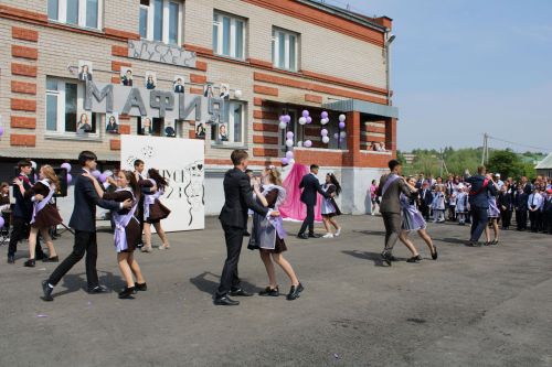 Последний звонок, он волнительный самый (фоторепортаж)