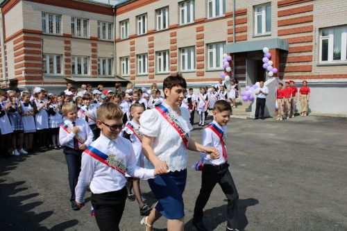 Последний звонок, он волнительный самый (фоторепортаж)