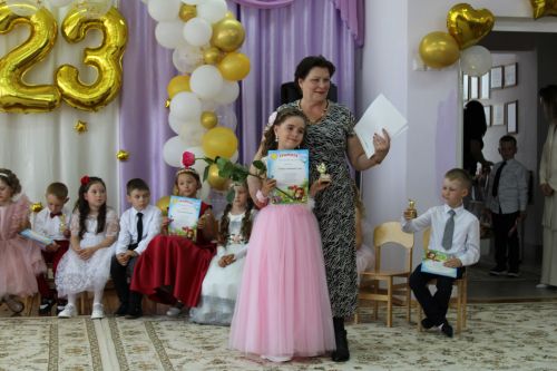 «Нам не забыть этот мир разноцветный…»