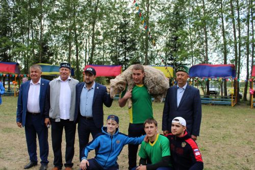 10 июня в Новошешминске прошел Сабантуй (фоторепортаж)