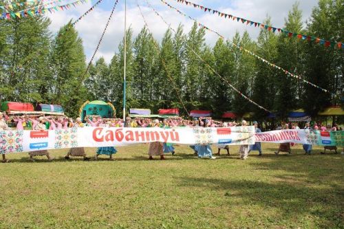 10 июня в Новошешминске прошел Сабантуй (фоторепортаж)