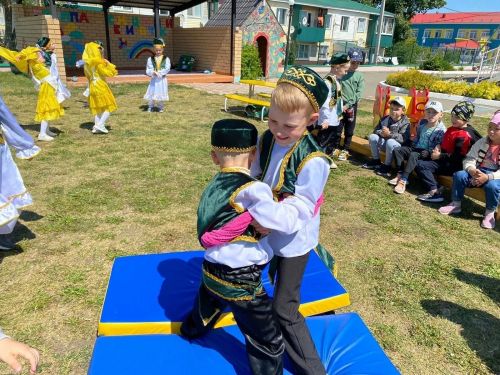 В Новошешминском детском саду «Золотой ключик» прошел Сабантуй