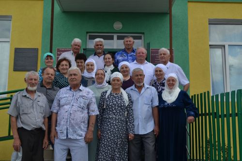 Зирекле авылында мәктәп тәмамлаучыларның традицион очрашулары дәвам итә