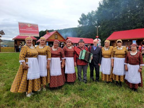 «Питрау» республика бәйрәмендә» — «Сурэкэ»