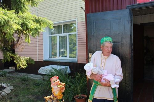 В Простых Челнах прошел праздник Дня семьи, любви и верности (фоторепортаж)