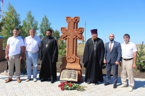 В Новошешминске состоялось открытие армянского памятного креста