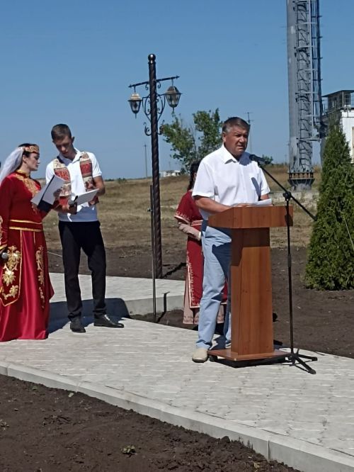 Район үзәгендә әрмән халкының истәлек билгесен ачу тантанасы