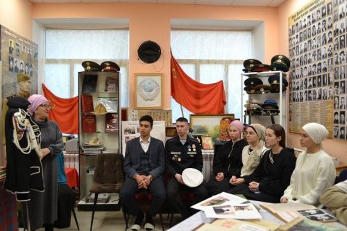 Зиреклинская молодежь встретилась с демобилизованным  Российской армии