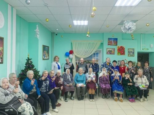 9 декабрьдә көмеш волонтерлар Яңа Чишмә Интернат-йортында булганнар