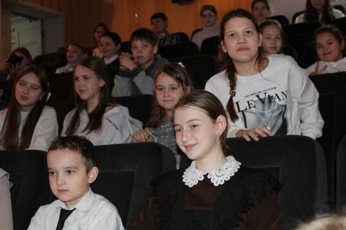 26 декабря в Новошешминском РДК прошла Елка главы района (фоторепортаж)