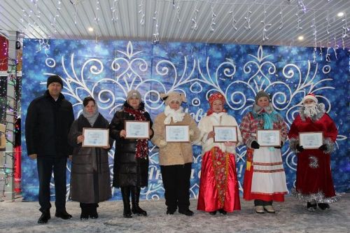 В Новошешминске открылась главная елка района