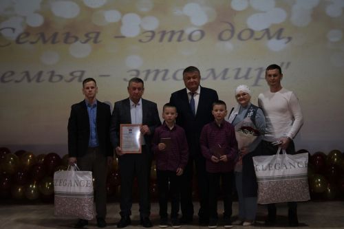 Яңа Чишмә районында Педагог һәм остаз елын төгәлләү тантанасы булды (ФОТОРЕПОРТАЖ)