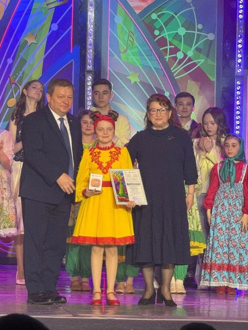 «Созвездие-Йолдызлык» фестиваленең зона этабында яңачишмәлеләр 6 призлы урынга лаек булганнар