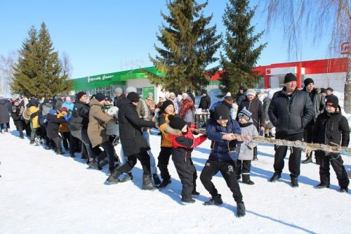 16 марта новошешминцы отпраздновали Масленицу (фоторепортаж)